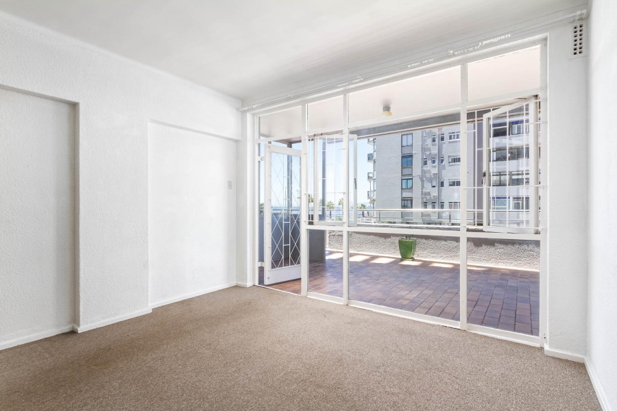 1 Bedroom Property for Sale in Mouille Point Western Cape